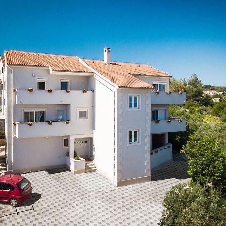 Apartment Lana St Супетар Екстериор снимка