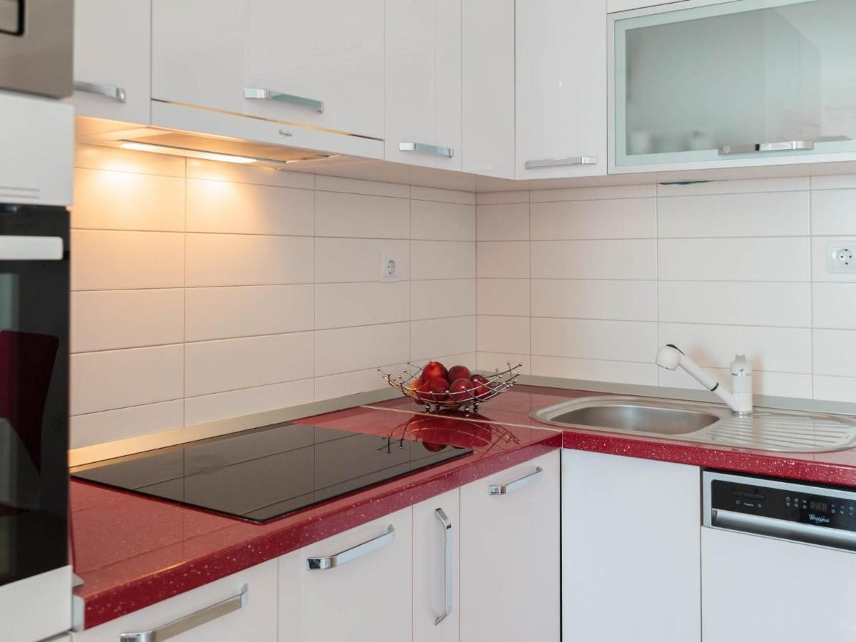 Apartment Lana St Супетар Екстериор снимка